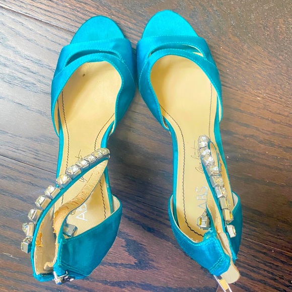 Satin kitten heel sandals - Picture 2 of 2